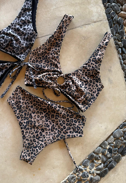 Bikini jaguar aro